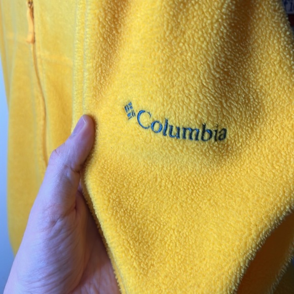 Used Medium WVU Columbia Fleece Jacket - Picture 3 of 6